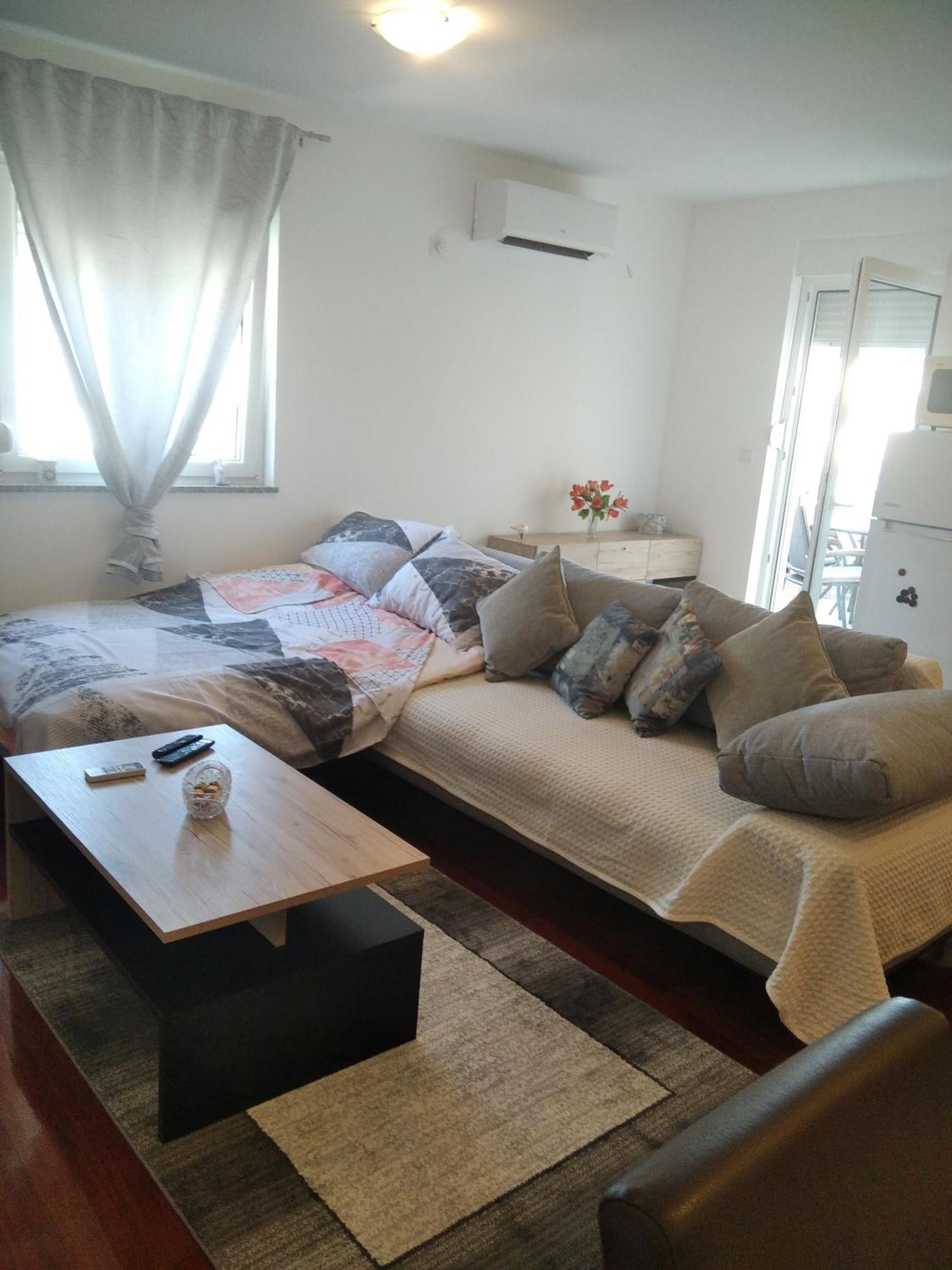 Apartment Violeta เมดูลิน ภายนอก รูปภาพ
